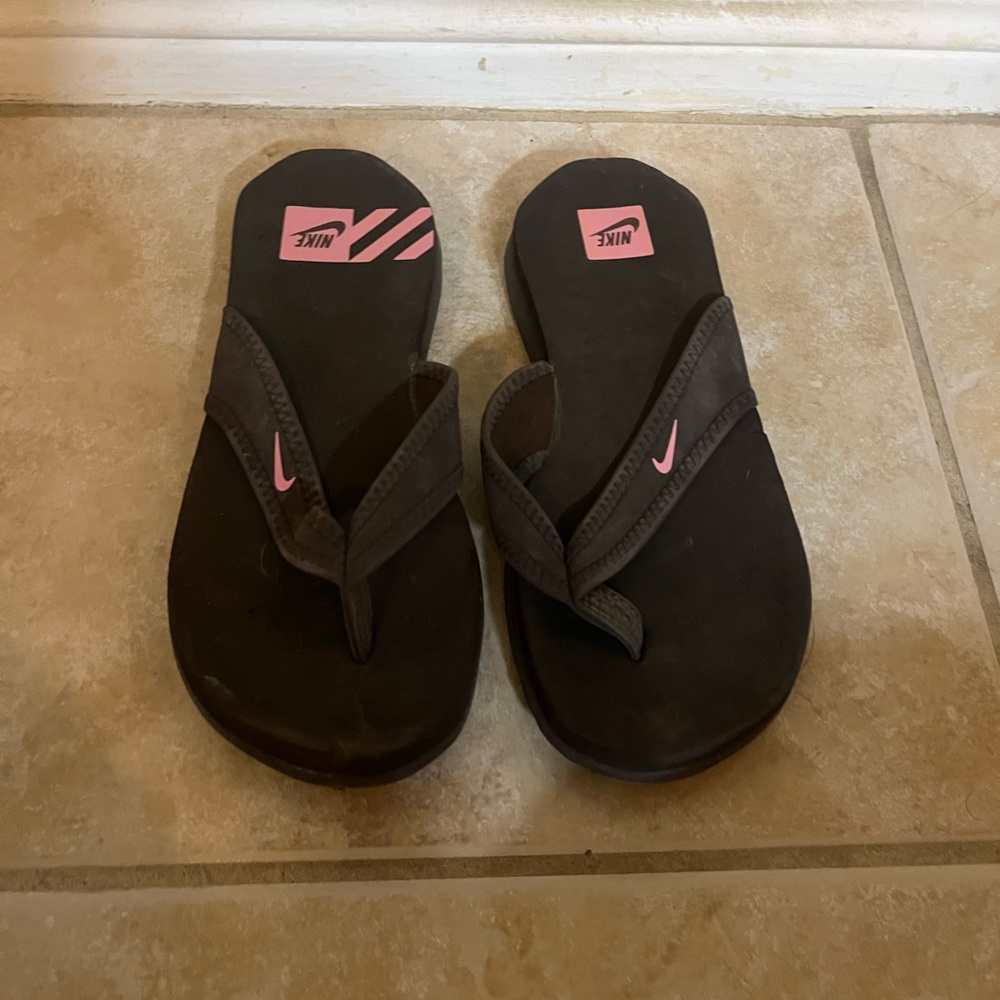 Nike Brown Flip Flops with Pink Accents
